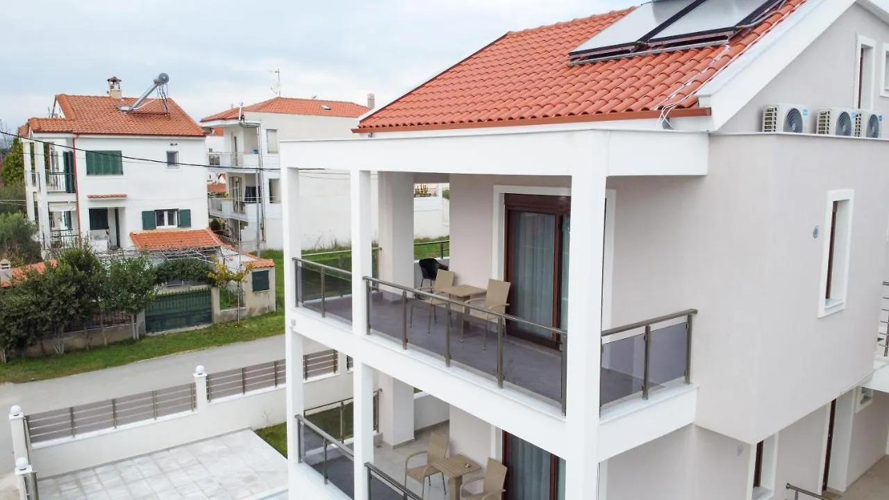Kalli'S Apartments Nikiti
